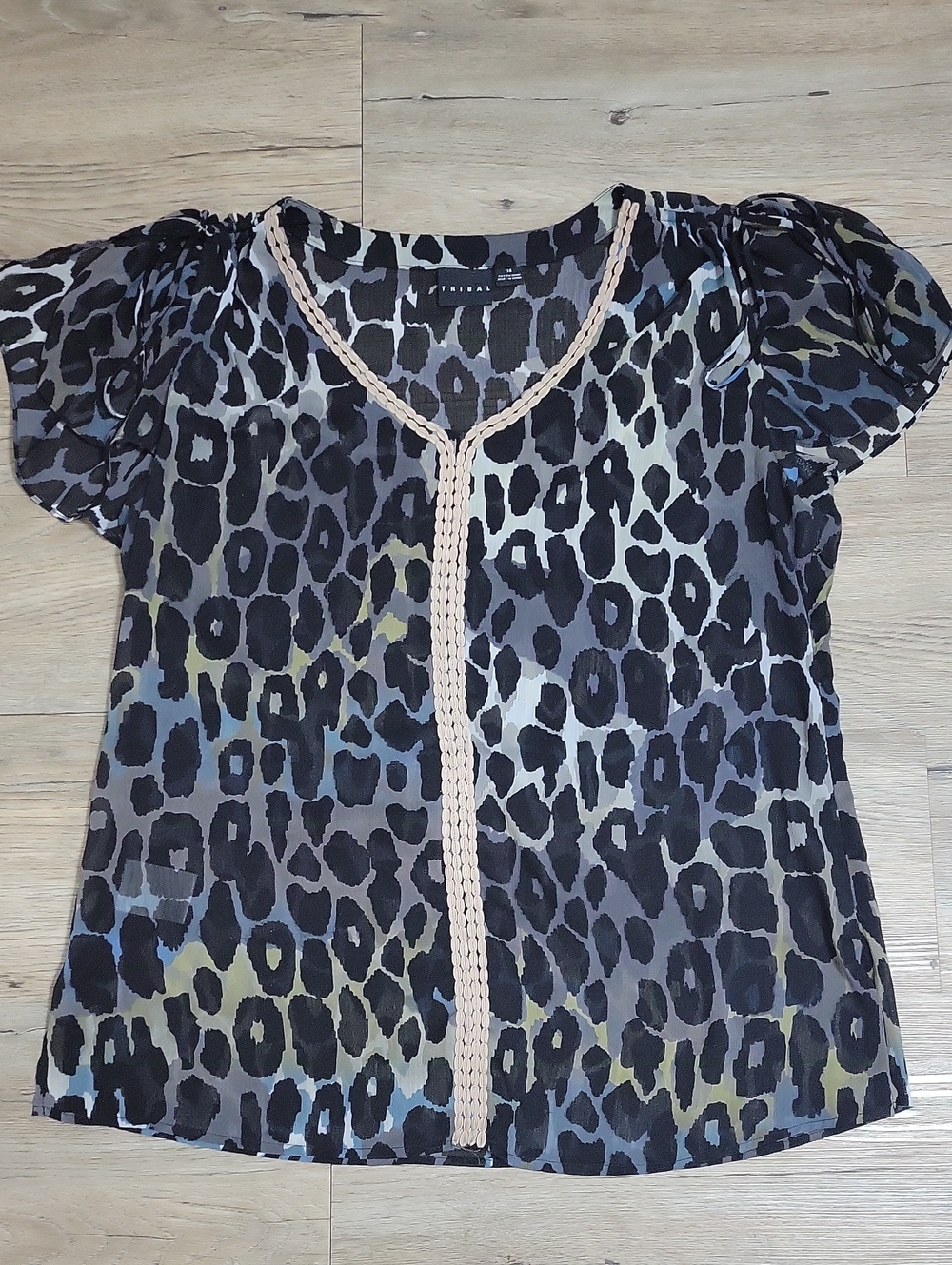 Tribal Leopard Print Short Sleeve Blouse with Cream Trim